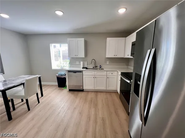 $1,750 | 4102 Southeast 19th Place, Unit 6, Cape Coral, FL 33904