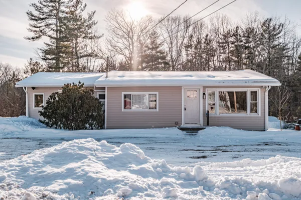 $479,900 | 874 Sanford Road, Wells, ME 04090