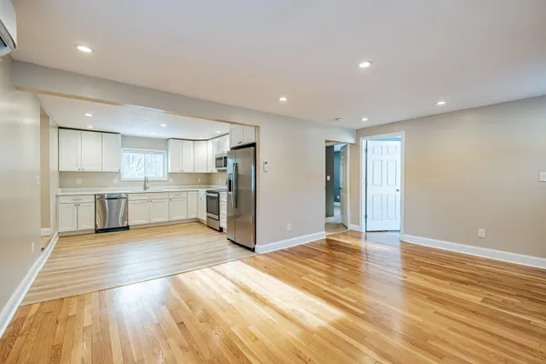 $479,900 | 874 Sanford Road, Wells, ME 04090
