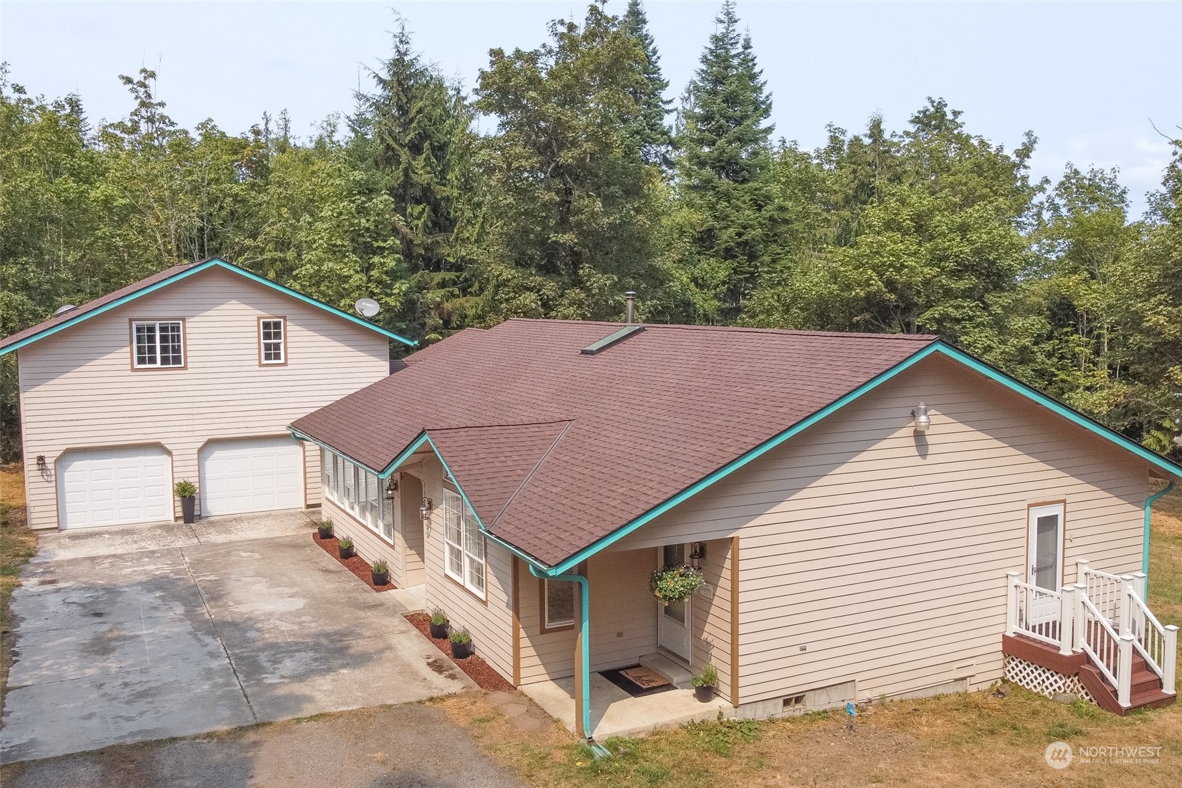 138 Shale Road Port Angeles, WA 98362 - Photo 2 of 39 Gallery Image 2
