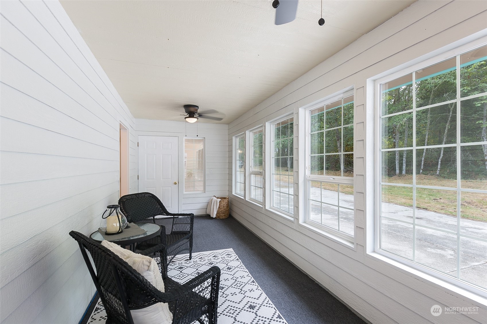 138 Shale Road Port Angeles, WA 98362 - Photo 4 of 39 Gallery Image 4
