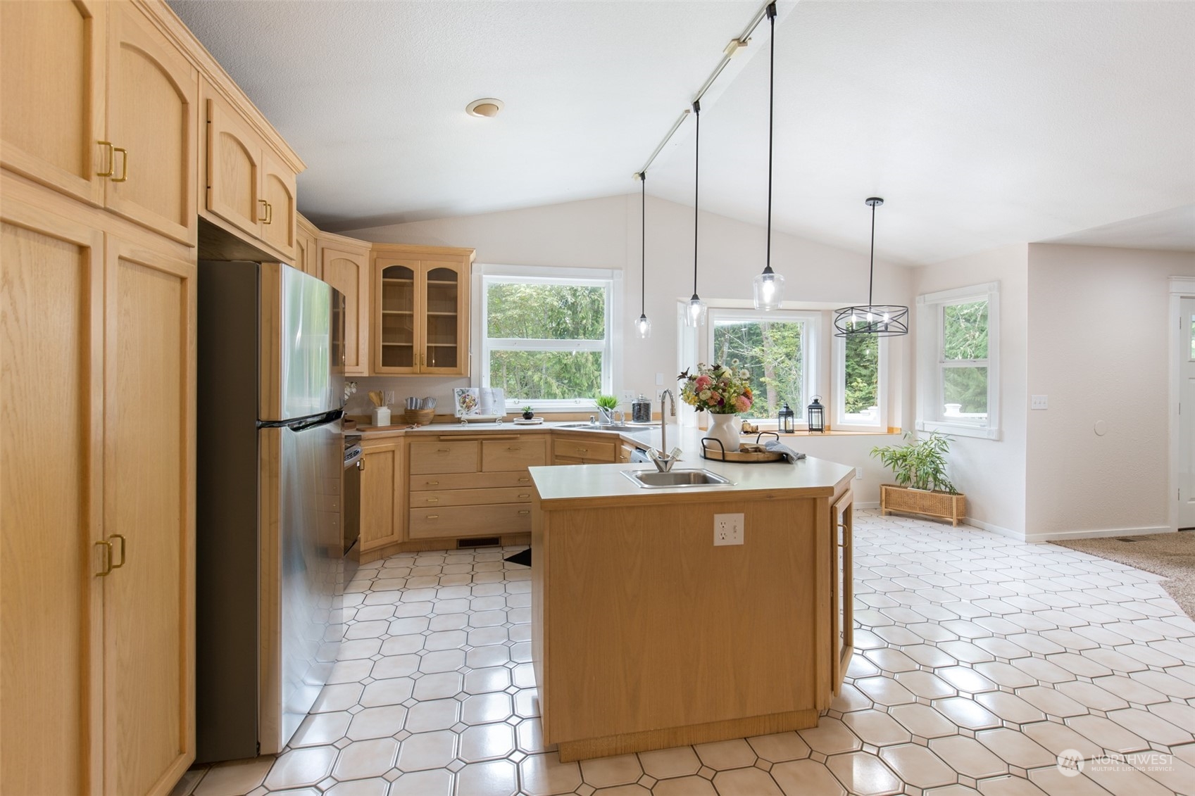 138 Shale Road Port Angeles, WA 98362 - Photo 9 of 39 Gallery Image 9