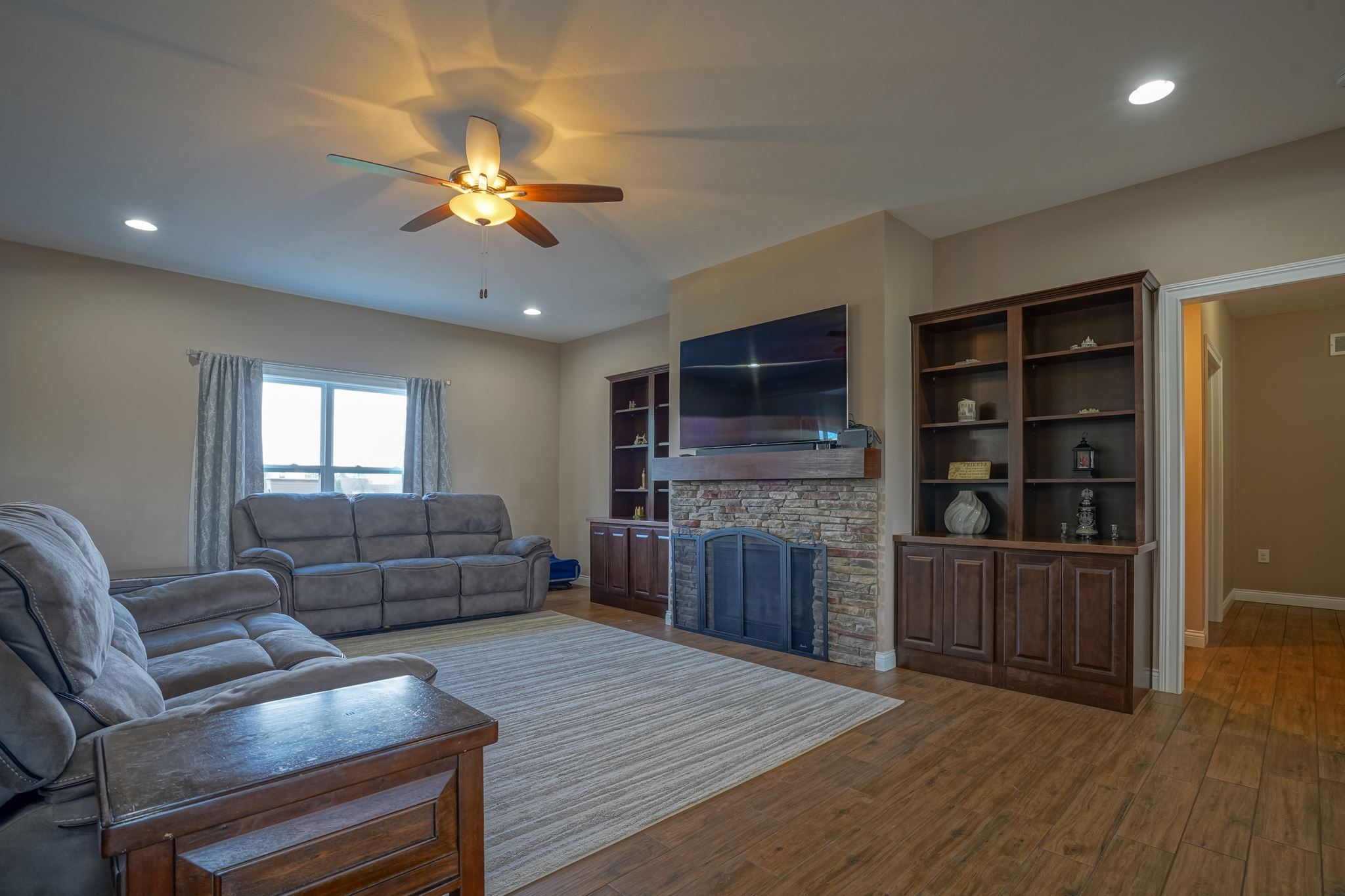6500 Oak Grove Road Newburgh, IN 47630 - Photo 9 of 36 Gallery Image 9