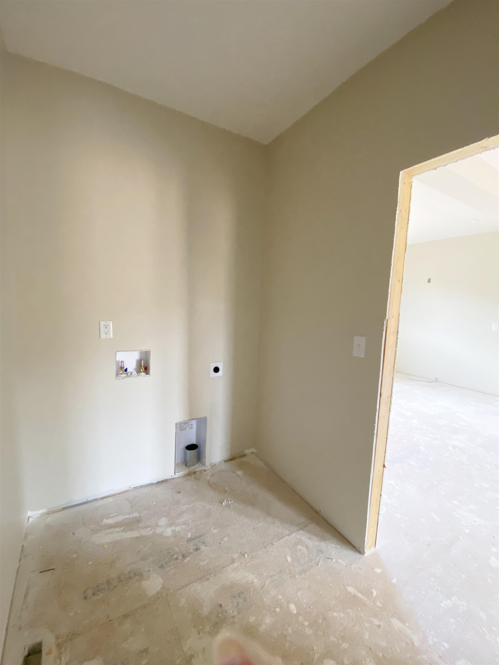 122 Spring Ridge Drive Stuarts Draft, VA 24477 - Photo 7 of 16 a view of room