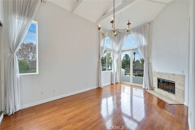 $998,800 | 5027 Colfax Avenue, Unit 1, Valley Village, CA 91601