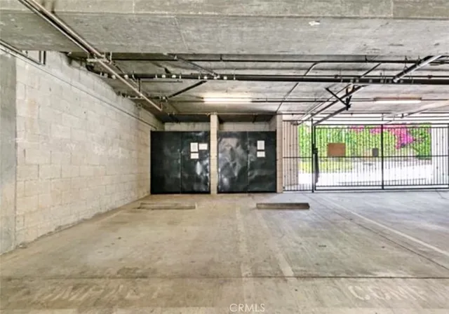 $998,800 | 5027 Colfax Avenue, Unit 1, Valley Village, CA 91601