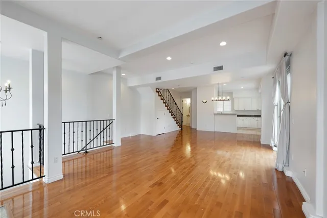 $998,800 | 5027 Colfax Avenue, Unit 1, Valley Village, CA 91601