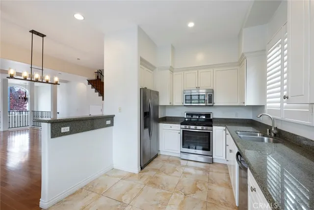 $998,800 | 5027 Colfax Avenue, Unit 1, Valley Village, CA 91601