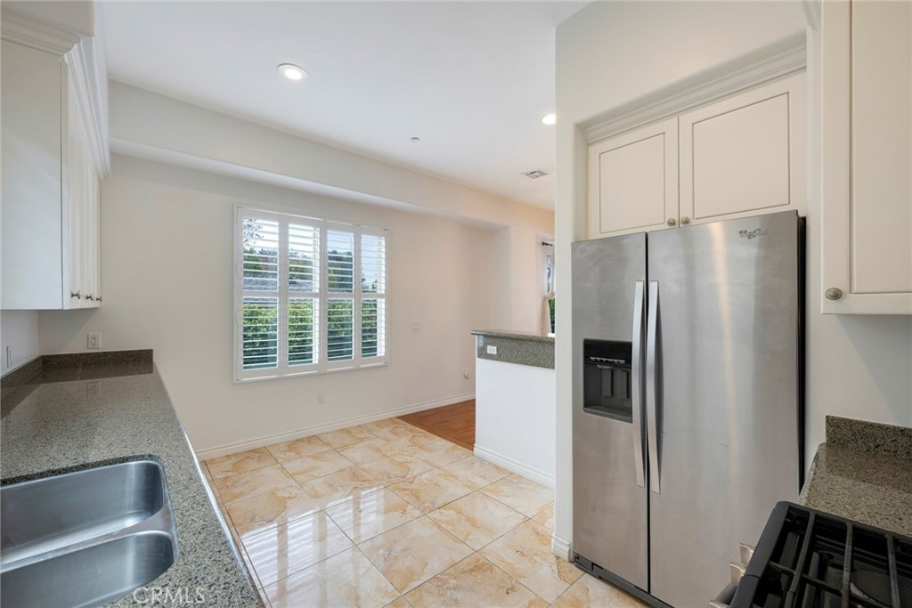 5027 Colfax Avenue, Unit 1 Valley Village, CA 91601 - Photo 9 of 36