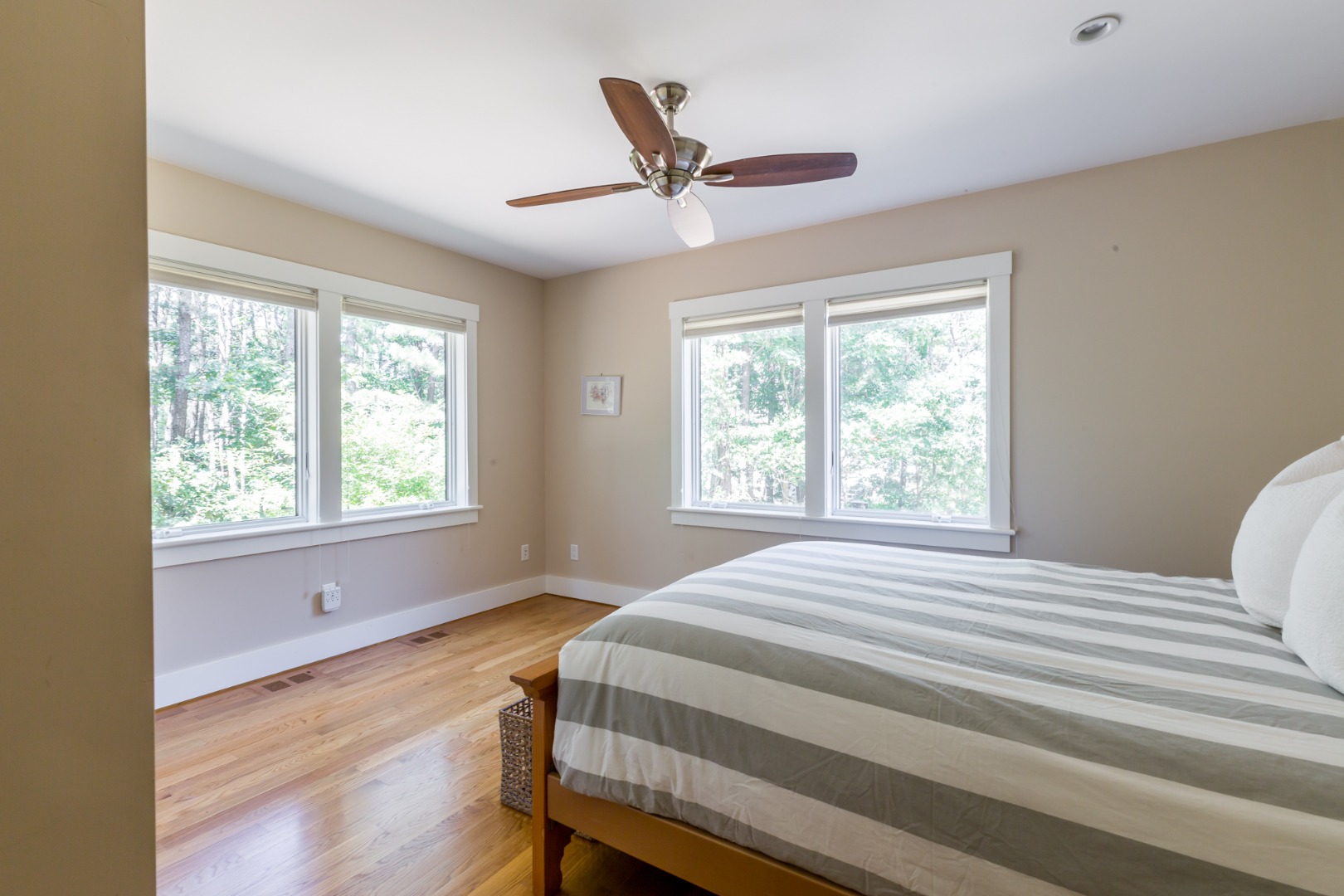20 Pulpit Rock Road Oak Bluffs, MA 02557 - Photo 12 of 33 Gallery Image 12