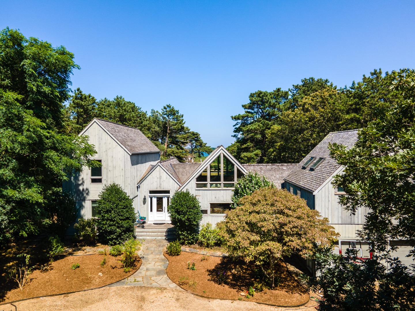 20 Pulpit Rock Road Oak Bluffs, MA 02557 - Photo 3 of 33 Gallery Image 3