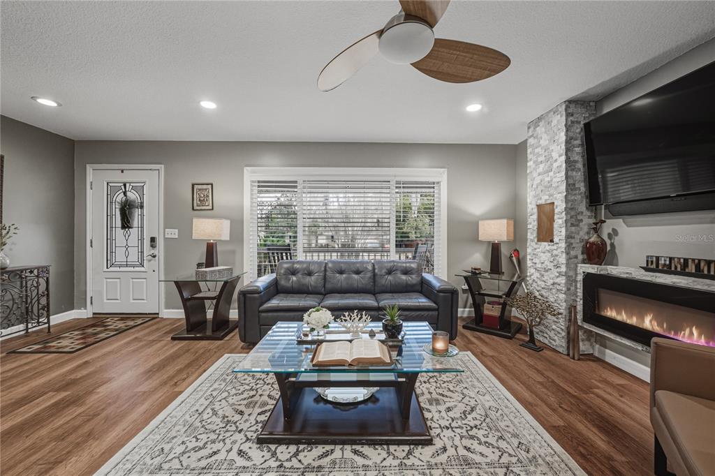 405 Lake Ned Road Winter Haven, FL 33884 - Photo 15 of 61