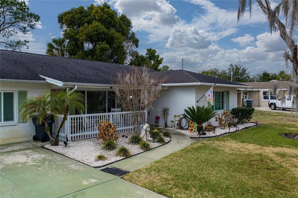 405 Lake Ned Road Winter Haven, FL 33884 - Photo 5 of 61