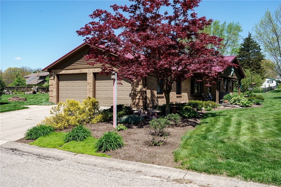 8467 Bunnell Hill Road Springboro, OH 45066 - Photo 2 of 52 Gallery Image 2
