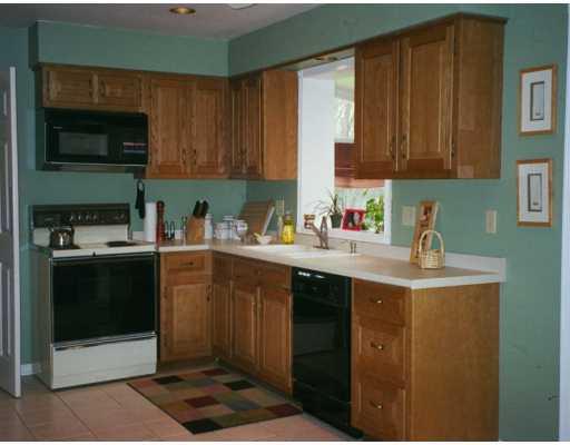 201 Sweet Gum Road Pittsburgh, PA 15238 - Photo 4 of 6 Kitchen.