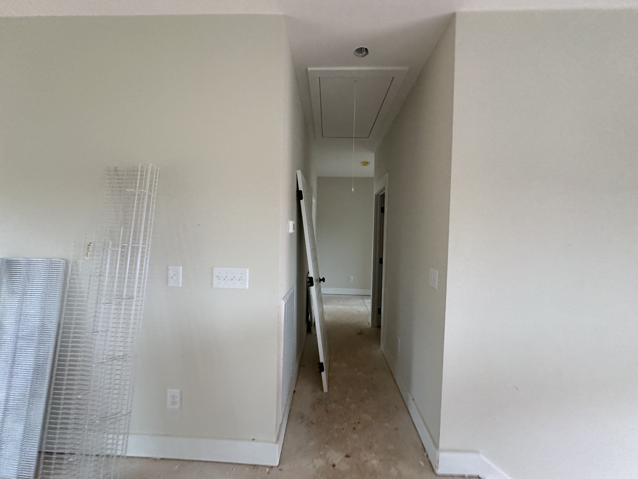 233 Wayne Hall Road Clarksville, TN 37040 - Photo 10 of 14 a view of a hallway
