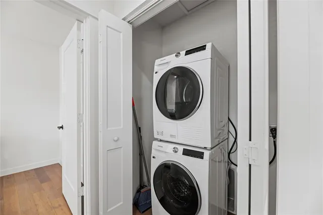 $2,300 | 1415 Mountain Lake Road, Dallas, TX 75224