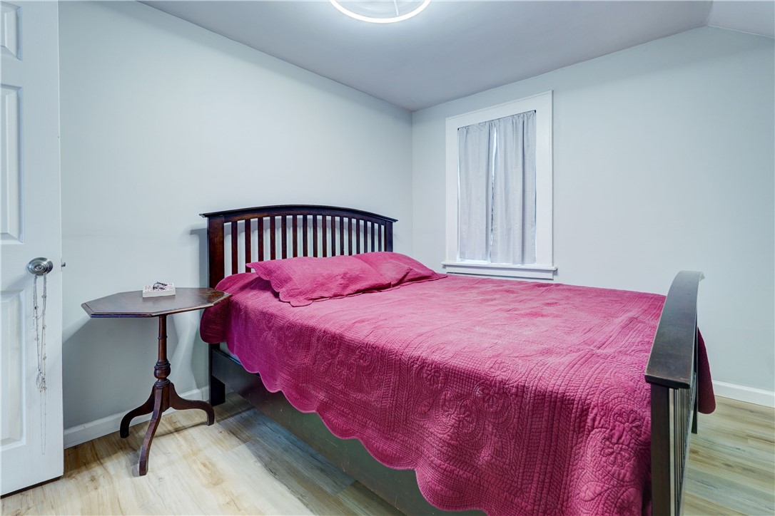 523 Elmgrove Road Gates, NY 14606 - Photo 16 of 28