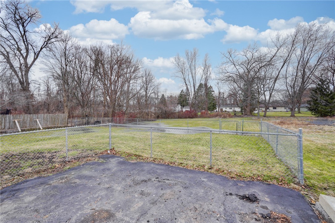 523 Elmgrove Road Gates, NY 14606 - Photo 25 of 28