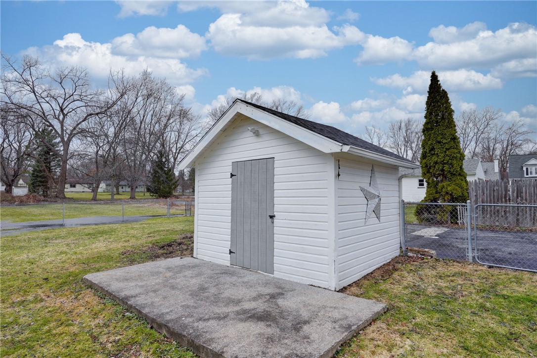 523 Elmgrove Road Gates, NY 14606 - Photo 28 of 28