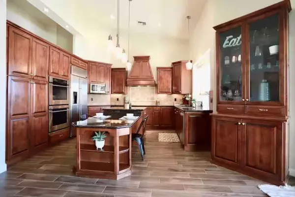 $4,500 | 15624 South 15th Place, Phoenix, AZ 85048