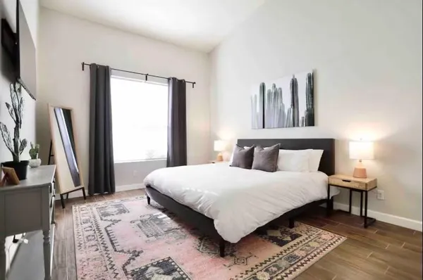 $4,500 | 15624 South 15th Place, Phoenix, AZ 85048
