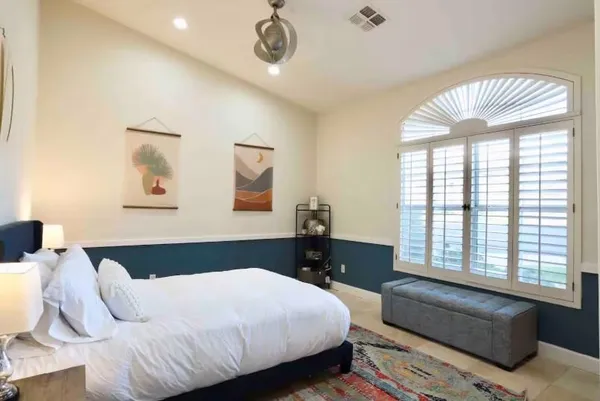$4,500 | 15624 South 15th Place, Phoenix, AZ 85048