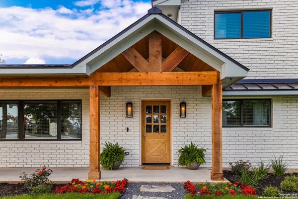 $649,999 | 134 School Drive, Poteet, TX 78065