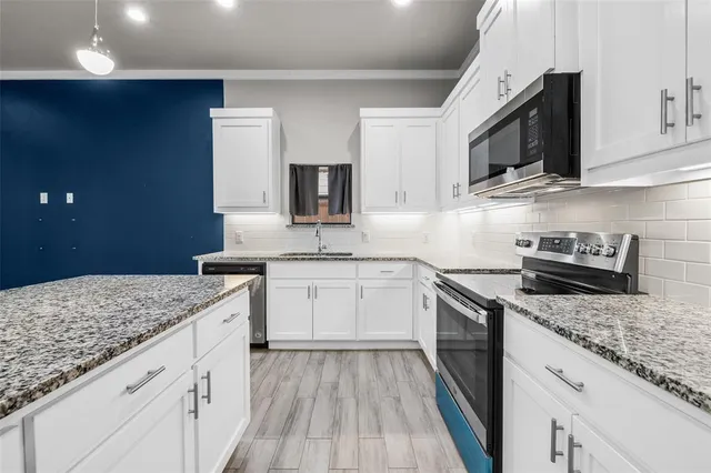 $2,700 | 3403 Bickers Street, Dallas, TX 75212