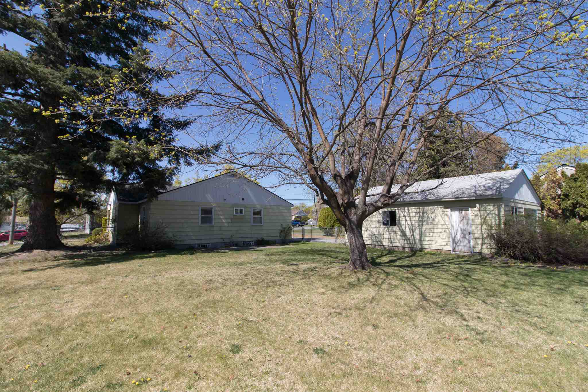 1222 North Woodruff Road Spokane, WA 99206 - Photo 4 of 34