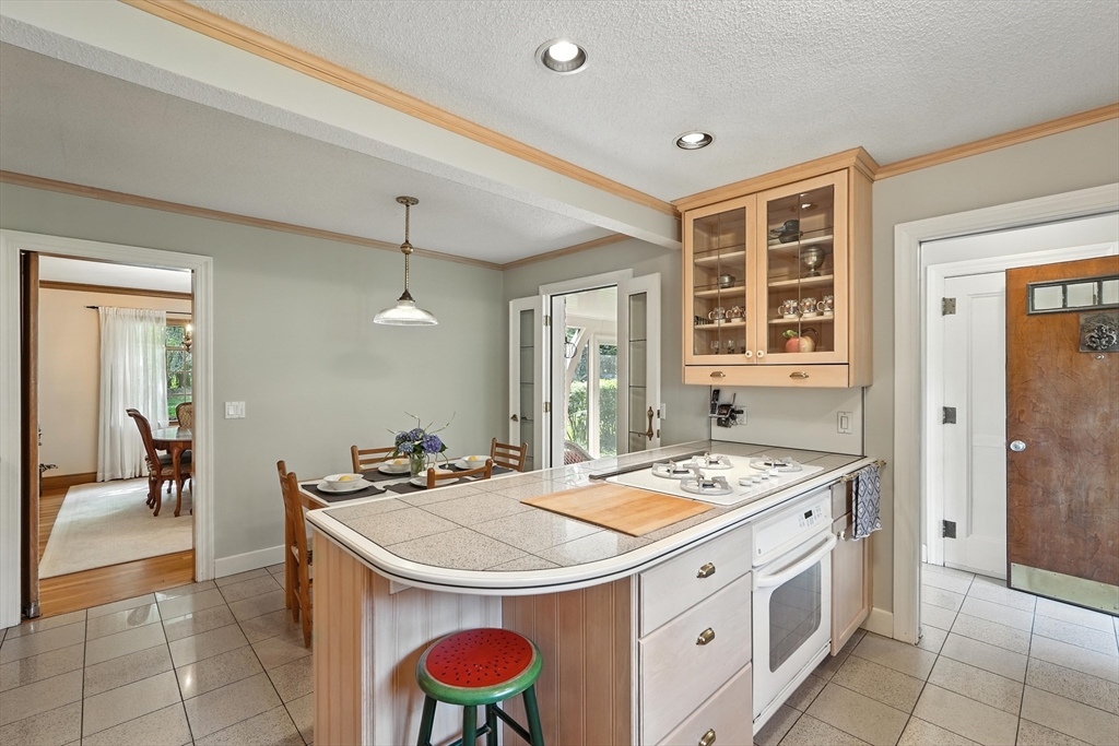 511 Trafton Road Springfield, MA 01108 - Photo 13 of 42
