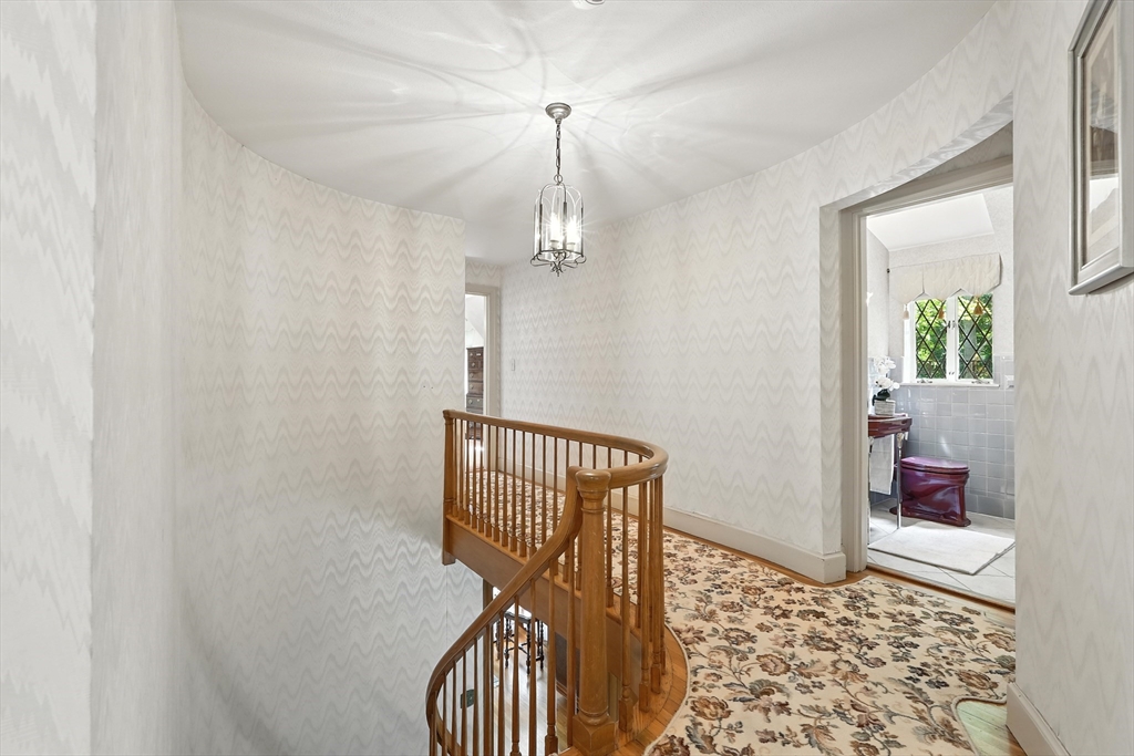 511 Trafton Road Springfield, MA 01108 - Photo 23 of 42