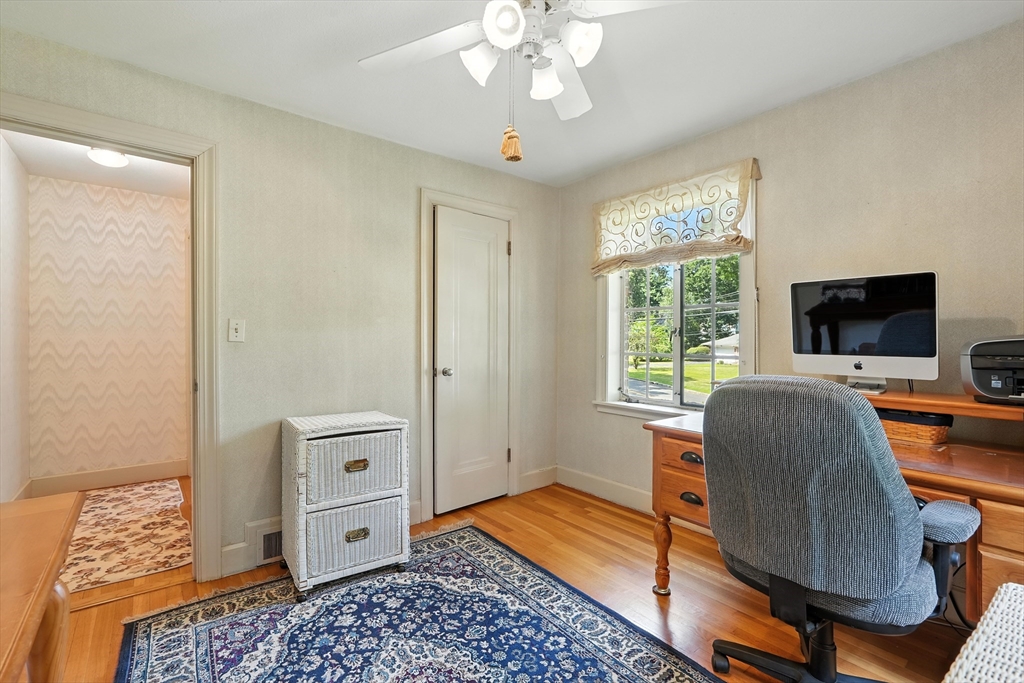 511 Trafton Road Springfield, MA 01108 - Photo 29 of 42