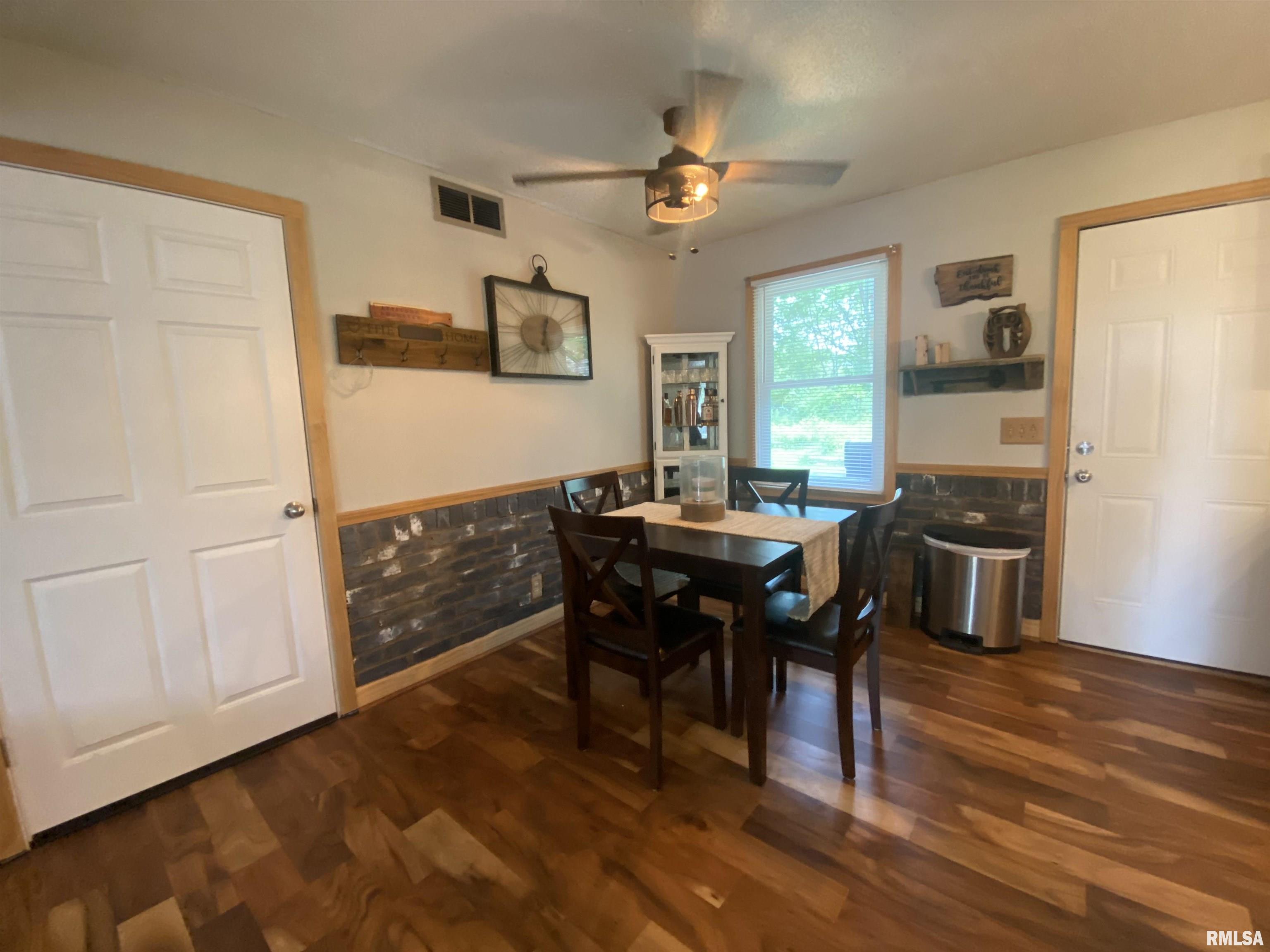 2105 Ledford Road Harrisburg, IL 62946 - Photo 11 of 18 Gallery Image 11