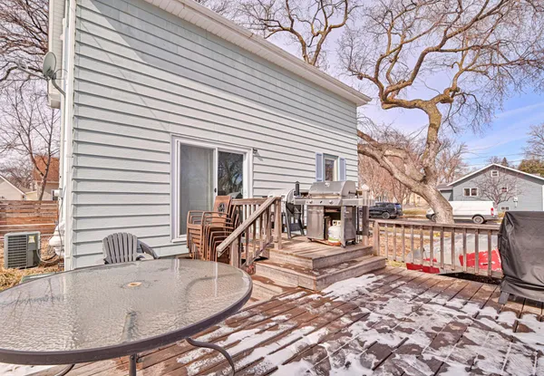 $289,000 | 722 9th Avenue North, Fargo, ND 58102