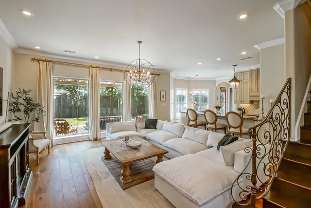 $925,000 | 106 Crepe Myrtle Place, Mandeville, LA 70471