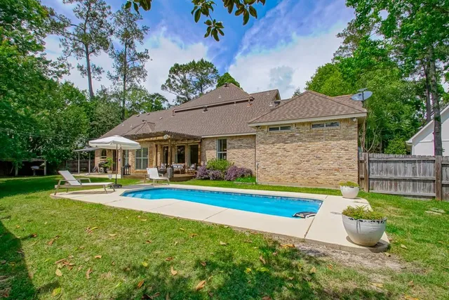 $925,000 | 106 Crepe Myrtle Place, Mandeville, LA 70471