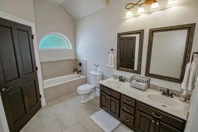 $925,000 | 106 Crepe Myrtle Place, Mandeville, LA 70471