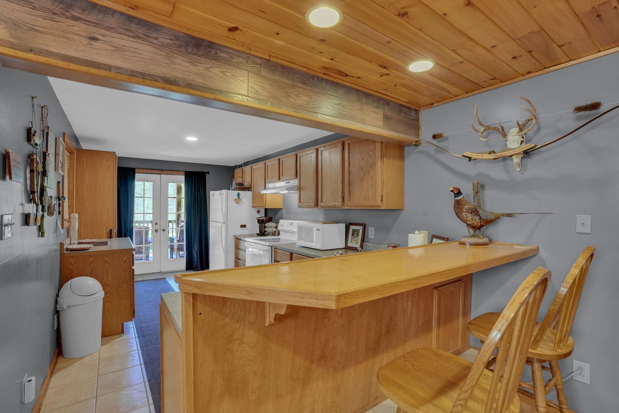 812 Brandon Road Cadillac, MI 49601 - Photo 24 of 66 1945469-a8c38311-20b3-4d3e-8797-3dace0d0a1e1.JPG
