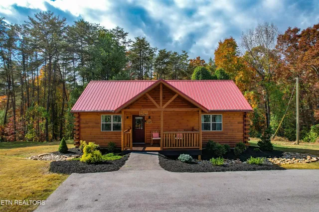 $539,000 | 1136 Pinyon Circle, Sevierville, TN 37863