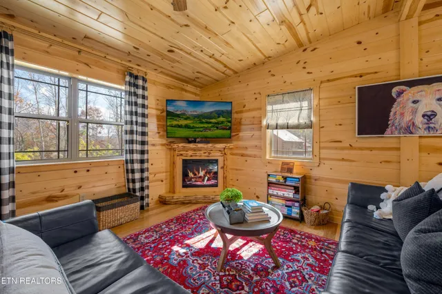 $539,000 | 1136 Pinyon Circle, Sevierville, TN 37863