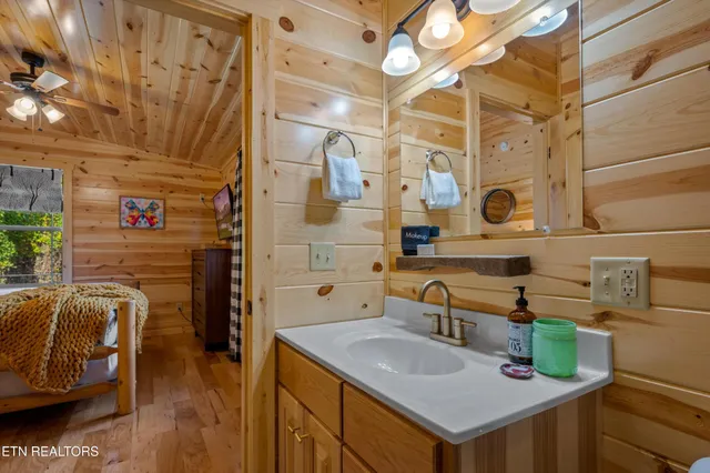 $539,000 | 1136 Pinyon Circle, Sevierville, TN 37863