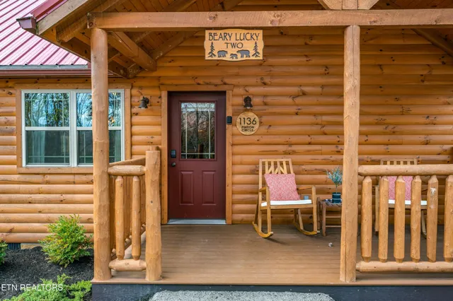 $539,000 | 1136 Pinyon Circle, Sevierville, TN 37863