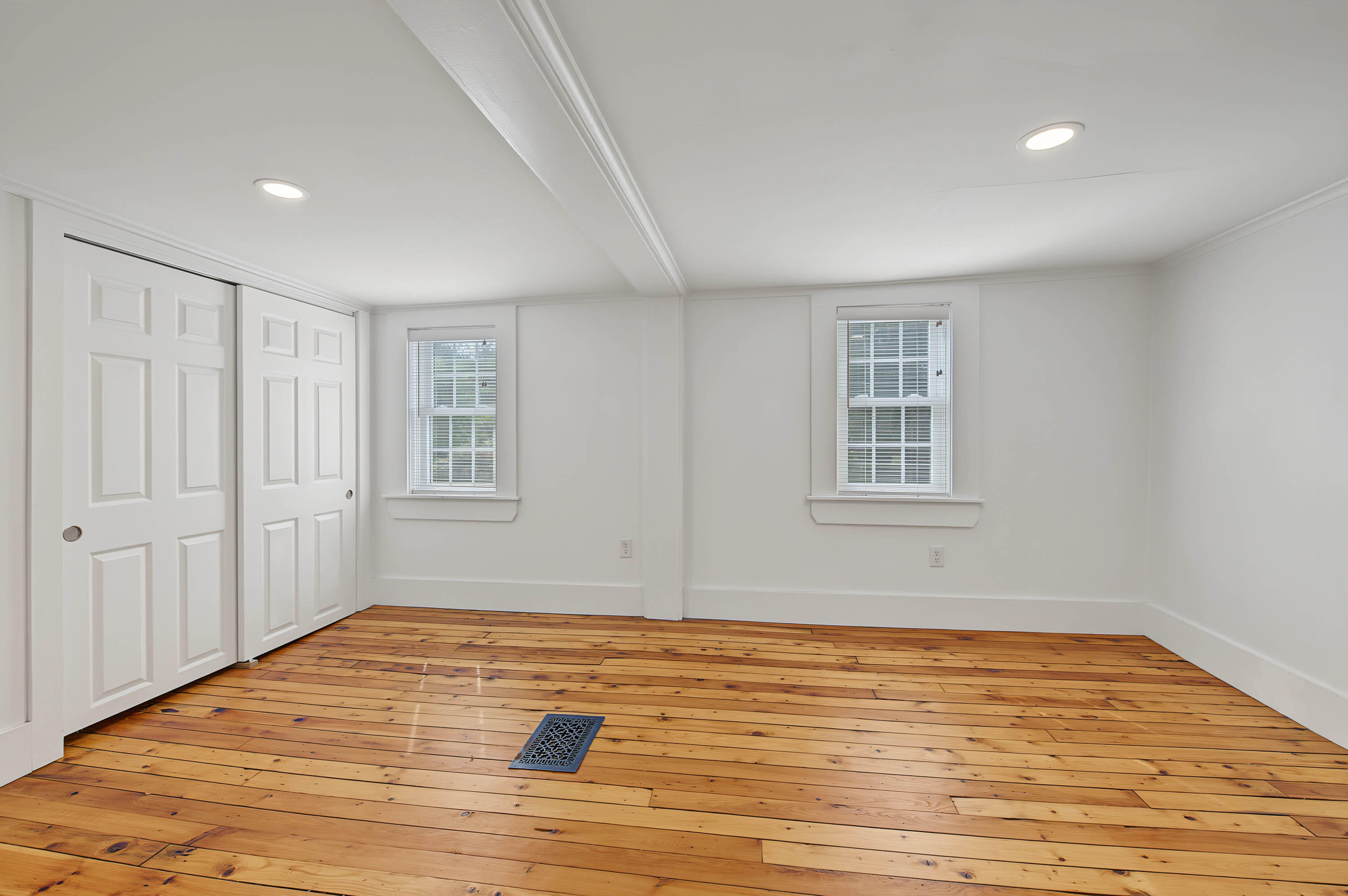 121 Bucknam Road Falmouth, ME 04105 - Photo 29 of 37 pic-27