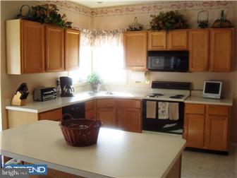 171 Sunset View Drive Doylestown, PA 18901 - Photo 3 of 12 Kitchen