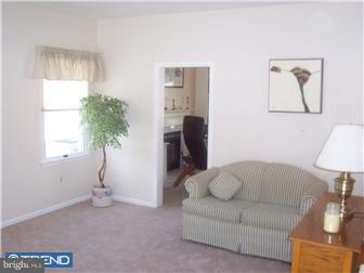 171 Sunset View Drive Doylestown, PA 18901 - Photo 7 of 12 Living Room