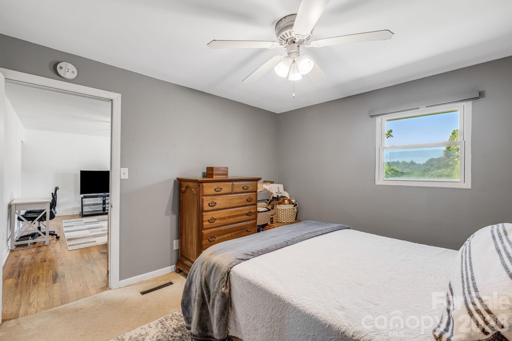 376 School Road East Asheville, NC 28803 - Photo 13 of 38 Gallery Image 13