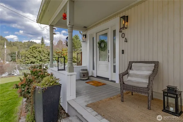 $574,999 | 404 Factory Street Southeast, Orting, WA 98360