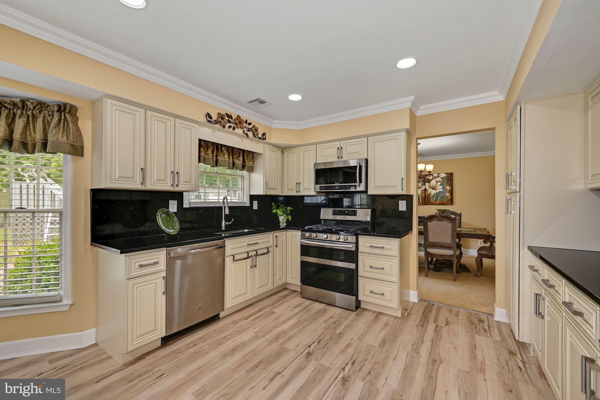 27 Manchester Road Eastampton, NJ 08060 - Photo 14 of 33