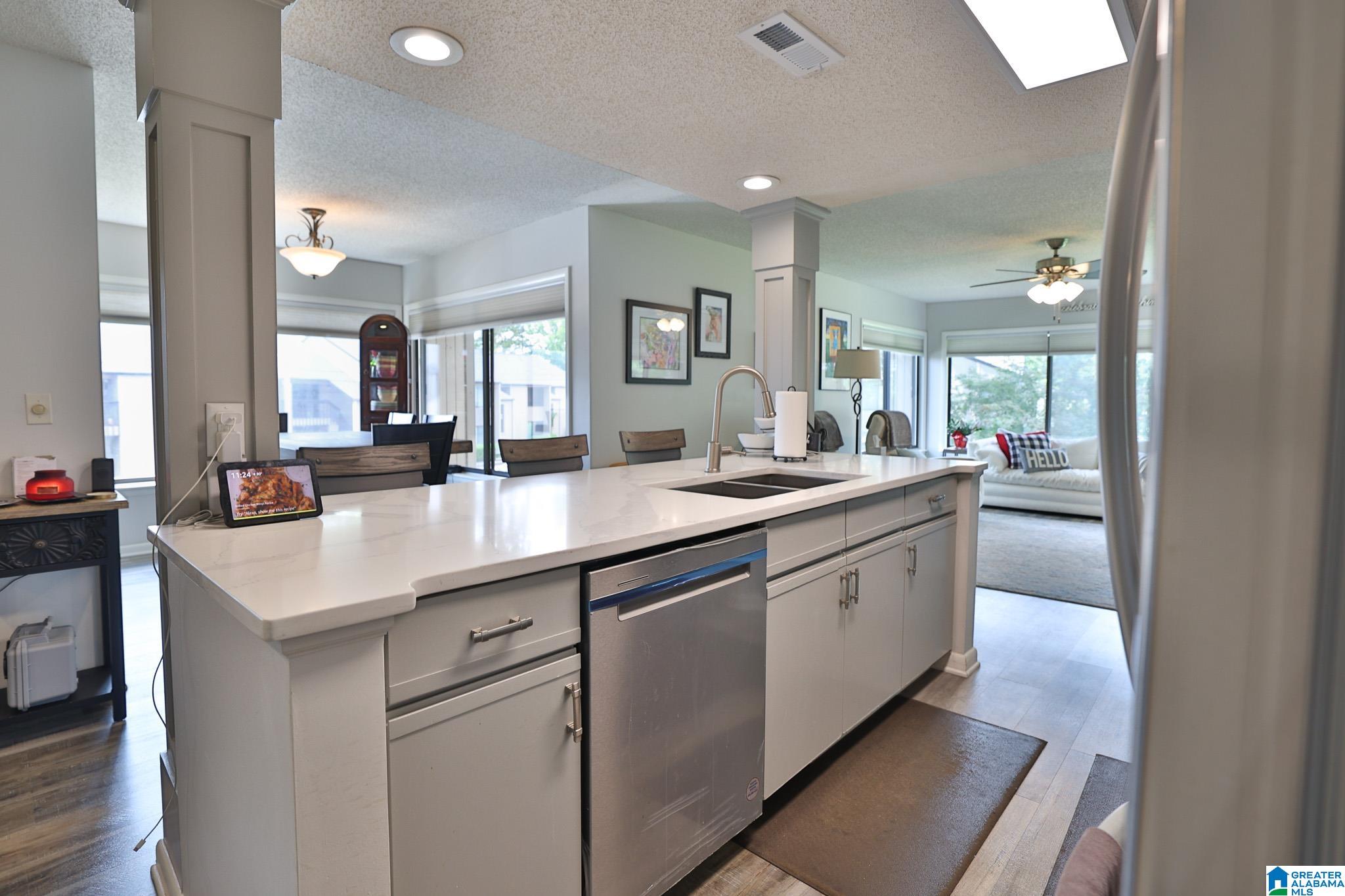 402 Paradise Isle, Unit 402 Riverside, AL 35135 - Photo 16 of 51